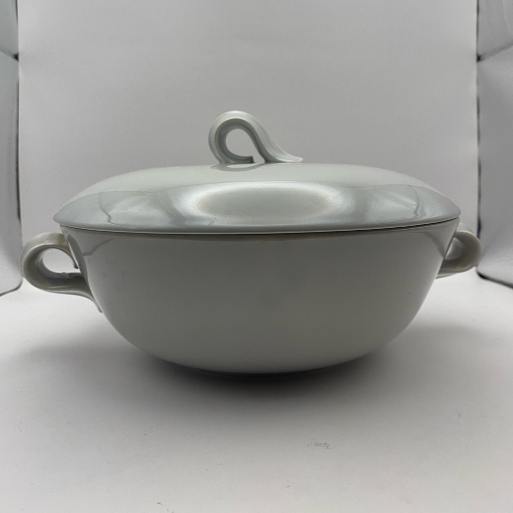Vintage Jubilee Covered Serving Bowl — Homer Laughlin USA — Art Deco Era